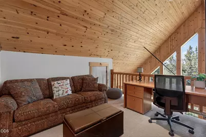 8778 Cliff Swallow Drive, Redmond, OR 97756 - Photo 25