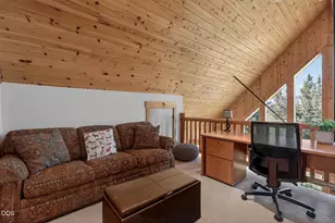 8778 Cliff Swallow Dr, Redmond, OR 97756 - Photo 25