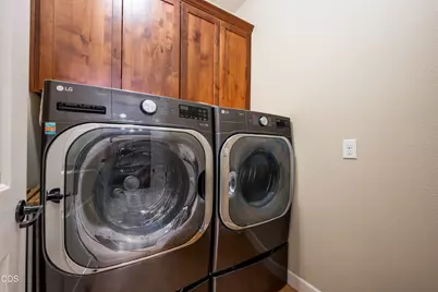 20768 NE Horizon Ridge Place, Bend, OR 97701 - Photo 11