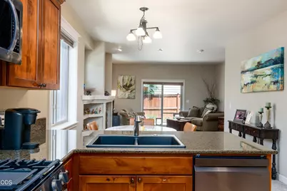 20768 NE Horizon Ridge Place, Bend, OR 97701 - Photo 9