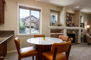 20768 NE Horizon Ridge Pl, Bend, OR 97701 - Photo 13