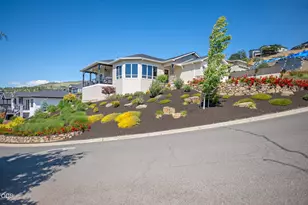 547 W La Strada Circle, Medford, OR 97504 - Photo 35