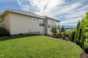 547 W La Strada Circle, Medford, OR 97504 - Photo 31