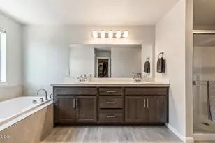 16504 Pne Crk Dr, La Pine, OR 97739 - Photo 15