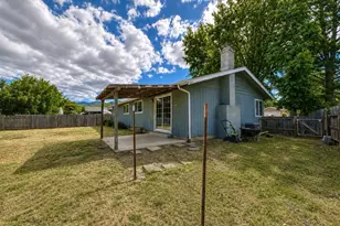 209 Coral Cir, Phoenix, OR 97535 - Photo 25