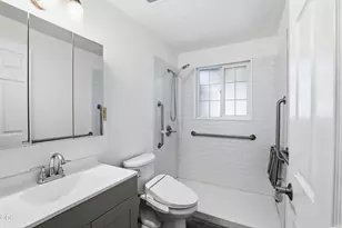 209 Coral Cir, Phoenix, OR 97535 - Photo 15