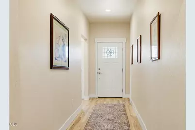 137 Willow Springs Drive, Talent, OR 97540 - Photo 5