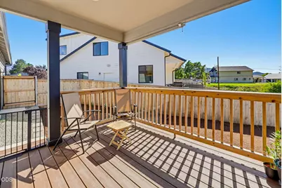 137 Willow Springs Drive, Talent, OR 97540 - Photo 41