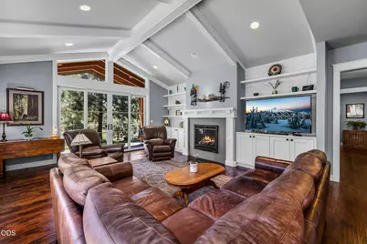 61525 Meeks Trail, Bend, OR 97702 - Photo 9