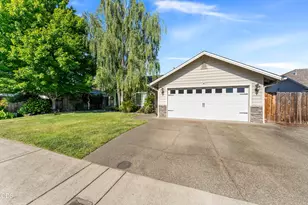 1662 Nunnwood Ln, Grants Pass, OR 97527 - Photo 23