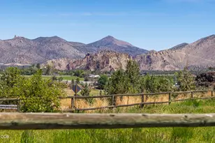 6900 NE 1st St, Redmond, OR 97756 - Photo 55