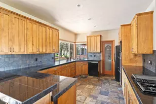 6900 NE 1st St, Redmond, OR 97756 - Photo 25