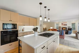 18004 Tan Oak Ln, Bend, OR 97707 - Photo 11