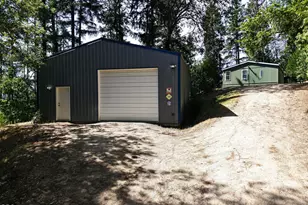 235 Citadel Rd, Trail, OR 97541 - Photo 1