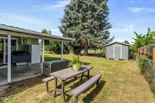 1120 SW Cottonwood St, Grants Pass, OR 97526 - Photo 23