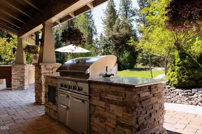 16969 Spring River Road, Bend, OR 97707 - Photo 13