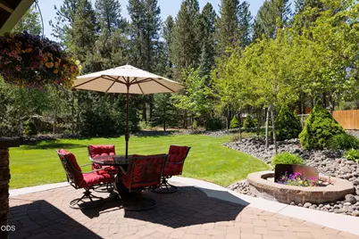 16969 Spring River Road, Bend, OR 97707 - Photo 11