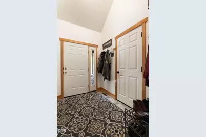 16969 Spring River Road, Bend, OR 97707 - Photo 17