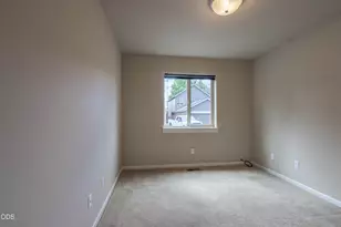 417 NW 27th St, Redmond, OR 97756 - Photo 15