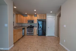 417 NW 27th St, Redmond, OR 97756 - Photo 7