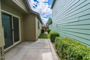 417 NW 27th St, Redmond, OR 97756 - Photo 17