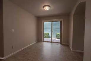 417 NW 27th St, Redmond, OR 97756 - Photo 9