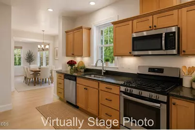 3880 Crystal Springs Drive, Medford, OR 97504 - Photo 15