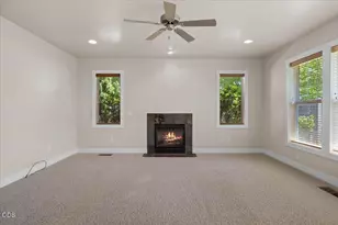 3880 Crystal Springs Dr, Medford, OR 97504 - Photo 13