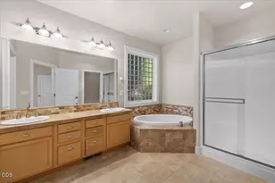 3880 Crystal Springs Dr, Medford, OR 97504 - Photo 17