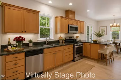 3880 Crystal Springs Drive, Medford, OR 97504 - Photo 11