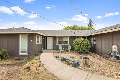 1741 Serenity Drive, Medford, OR 97504 - Photo 3