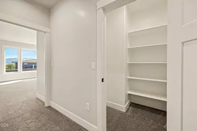 5615 Autumn Park Drive, Medford, OR 97504 - Photo 53
