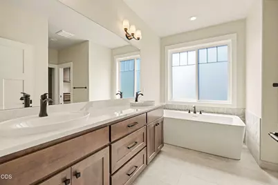 5615 Autumn Park Drive, Medford, OR 97504 - Photo 29