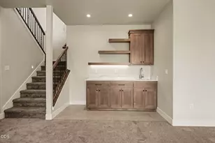 5615 Autumn Park Dr, Medford, OR 97504 - Photo 43
