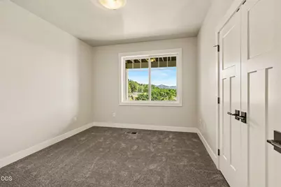 5615 Autumn Park Drive, Medford, OR 97504 - Photo 55