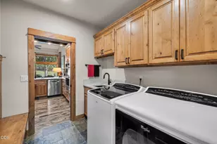 19551 Painted Ridge Loop, Bend, OR 97702 - Photo 47