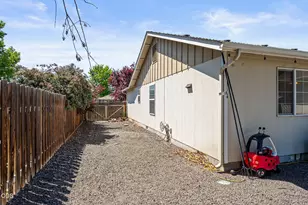 723 NE Stoneridge Loop, Prineville, OR 97754 - Photo 23