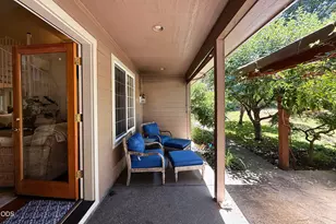 1025 Anglers Pl, Shady Cove, OR 97539 - Photo 33