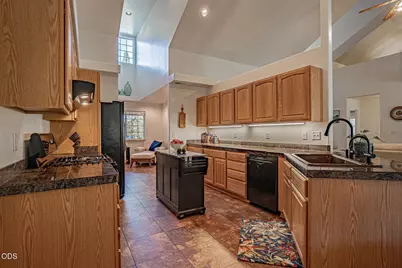 1025 Anglers Place, Shady Cove, OR 97539 - Photo 9