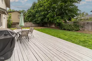 923 NW 22nd Ct, Redmond, OR 97756 - Photo 17