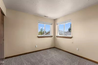 2486 SW Valleyview Drive SW, Redmond, OR 97756 - Photo 35