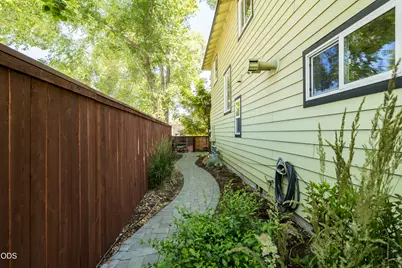 909 NW Delaware Avenue, Bend, OR 97703 - Photo 41