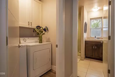 909 NW Delaware Avenue, Bend, OR 97703 - Photo 31