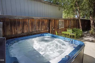 909 NW Delaware Avenue, Bend, OR 97703 - Photo 43