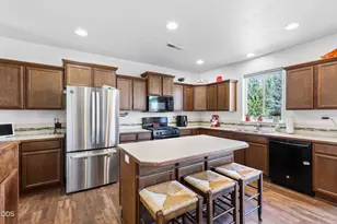 21382 NE Eagle Crossing Ave, Bend, OR 97701 - Photo 9
