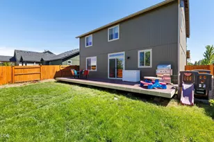 21382 NE Eagle Crossing Ave, Bend, OR 97701 - Photo 31