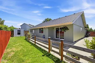633 Cedar St, Independence, OR 97351 - Photo 29