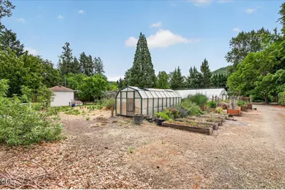 2204 Lampman Road, Gold Hill, OR 97525 - Photo 49