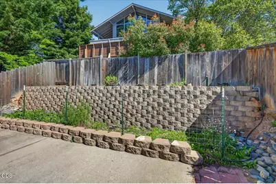 1748 NW Crescent Drive, Grants Pass, OR 97526 - Photo 63