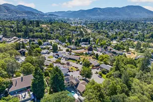1748 NW Crescent Dr, Grants Pass, OR 97526 - Photo 73